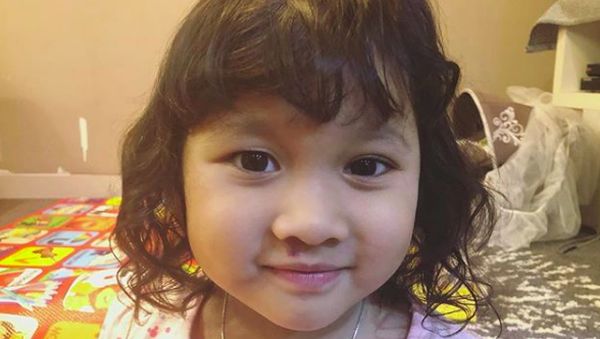 Starla, Putri Kecil Kesayangan Ayah Virgoun yang Menggemaskan