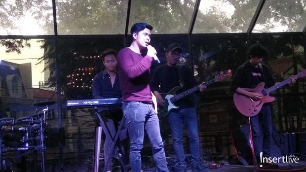 Cakra Khan