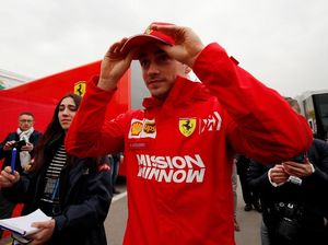 Leclerc di Ferrari Bikin Hamilton Penasaran Leclerc di Ferrari Bikin Hamilton Penasaran