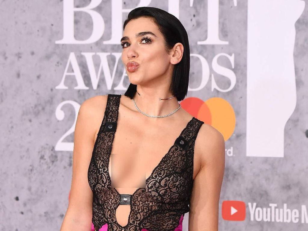Dua Lipa dan Artis Sepenjuru Asia Tenggara Siap Gebrak HUT ke-7 Lazada Dua Lipa dan Artis Sepenjuru Asia Tenggara Siap Gebrak HUT ke-7 Lazada