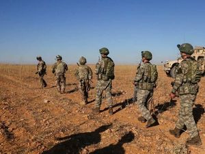 Warga Suriah Dievakuasi Jelang Penyerbuan Wilayah ISIS