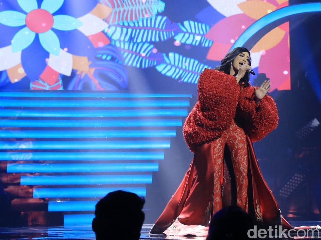 Jika Lolos ke Senayan, Krisdayanti Enggan Tinggalkan Dunia Hiburan Jika Lolos ke Senayan, Krisdayanti Enggan Tinggalkan Dunia Hiburan