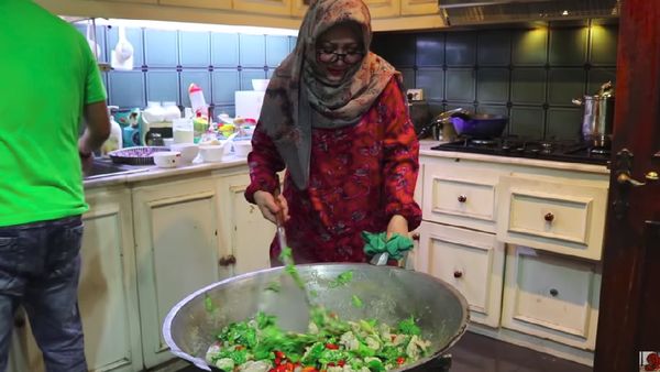 8 Bukti Tutut Soeharto Pintar Masak dan Senang Kulineran