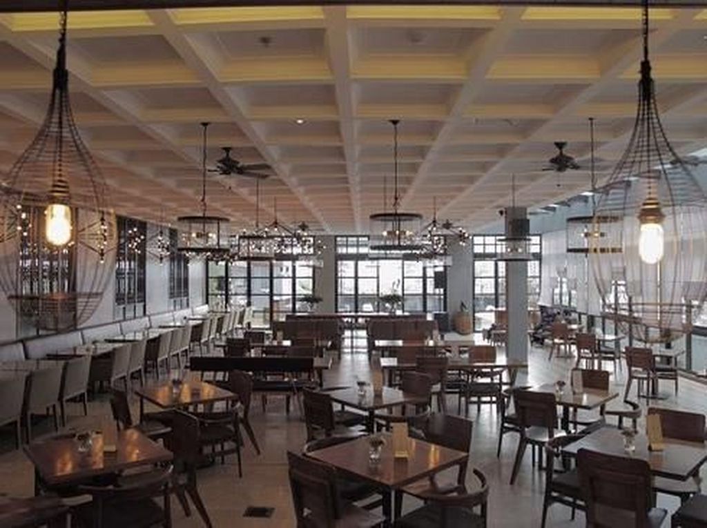 Nikmati Keindahan Kota Jogja Sambil Makan Enak di 5 Kafe Rooftop Ini Nikmati Keindahan Kota Jogja Sambil Makan Enak di 5 Kafe Rooftop Ini