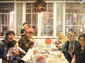 Momen Manis Angel Qulbiah, Istri Richie Five Minutes Saat Kulineran