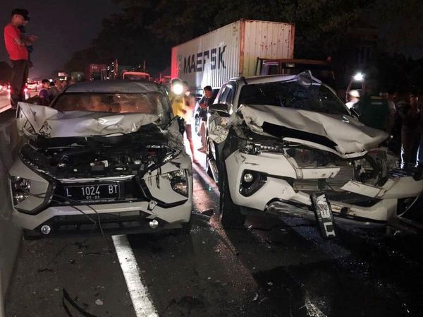 Foto: 5 Mobil Tabrakan Karambol di Tol Sidoarjo-Waru