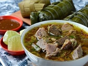 Sulawesi Juga Punya 5 Soto Khas yang Sedap dan Unik Sulawesi Juga Punya 5 Soto Khas yang Sedap dan Unik