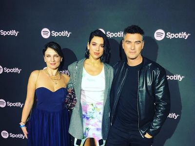 Foto: Viral karena Ganteng, Pria Ini Ternyata Ayah Dua Lipa