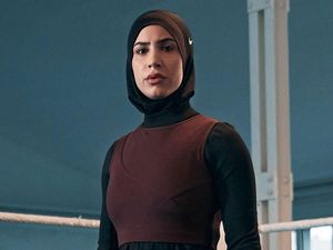 Petinju Berhijab Ini Digandeng Jadi Model Nike, Siapa Dia? Petinju Berhijab Ini Digandeng Jadi Model Nike, Siapa Dia?