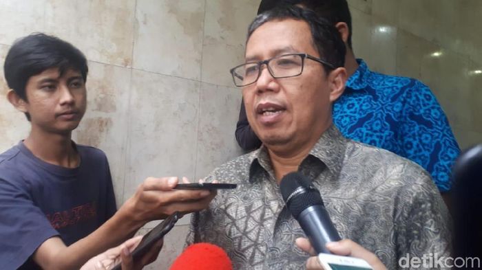 Plt Ketua Umum Joko Driyono meminta waktu untuk menyiapkan KLB. (Mercy Raya/detikSport) Plt Ketua Umum Joko Driyono meminta waktu untuk menyiapkan KLB. (Mercy Raya/detikSport)