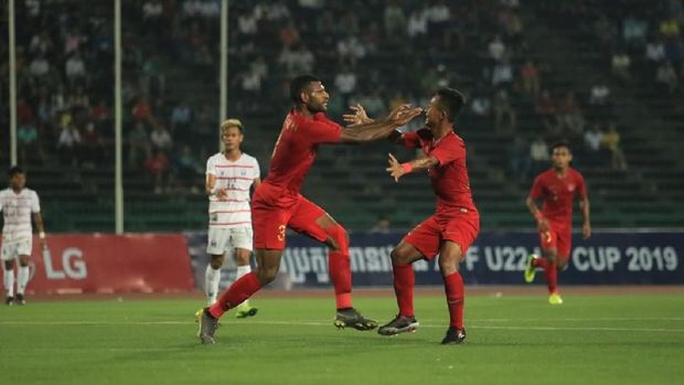 Timnas Indonesia akan menghadapi Vietnam di babak semifinal.