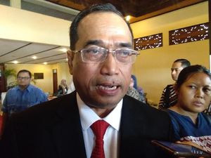 Menhub: Evakuasi KRL Terguling Diharapkan Selesai Malam Ini Menhub: Evakuasi KRL Terguling Diharapkan Selesai Malam Ini