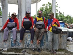 Ponsel Membunuh Tukang Foto Wisata di Pangandaran