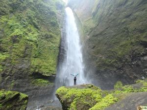 Gunung Semeru Punya Air Terjun Secantik Ini
