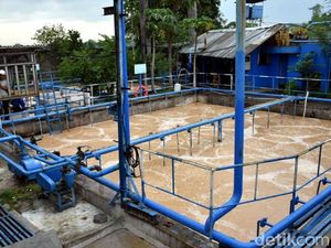 Saluran Limbah Ditutup Warga dan Ansor, Perusahaan di Pasuruan Geram