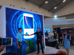 Transfer Uang Kini Bisa Sambil Chatting