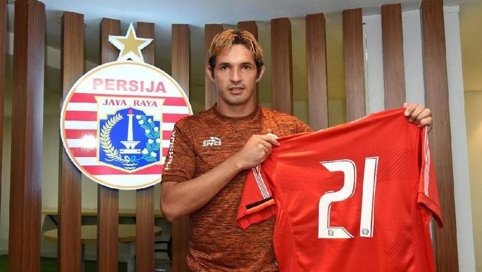 Silvio Escoba bakal dipinjamkan ke klub lain menyusul kembalinya Marko Simic (dp. Persija jakarta)