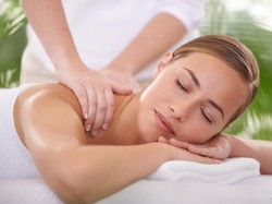 Cara Lakukan Pijat Oksitosin untuk Bantu Tingkatkan Produksi ASI