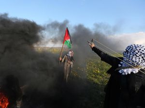Pemuda Palestina Adang Prajurit Israel, Satu Tewas