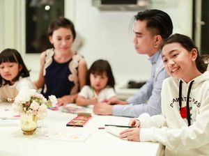 Tangis Penuh Kerinduan Zara Leola pada Ayah Enda Ungu Tangis Penuh Kerinduan Zara Leola pada Ayah Enda Ungu