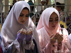 Melihat Gaya Mulan Jameela Saat ke Rutan dan Ziarah ke Gus Dur