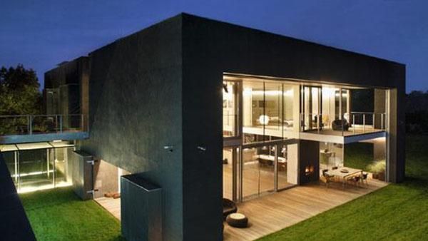 Rumah Ini Dirancang Aman dari Serangan Zombie