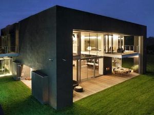 Rumah Ini Dirancang Aman dari Serangan Zombie