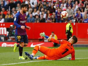 Hasil Liga Spanyol: Messi Hat-trick, Barca Kalahkan Sevilla 4-2