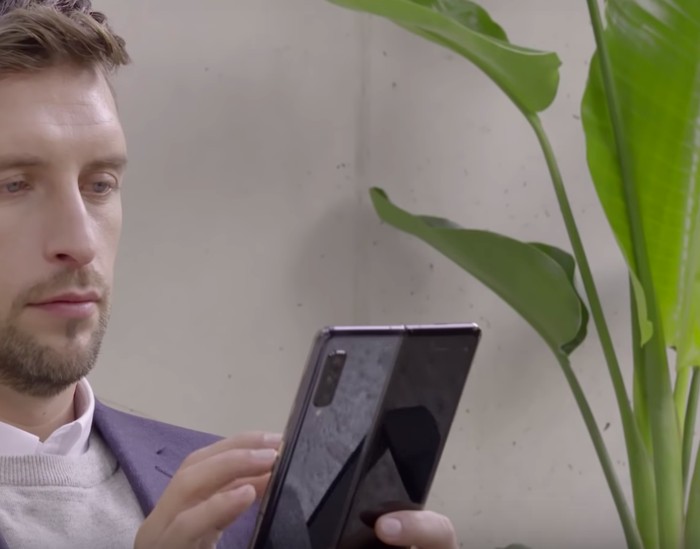 Samsung Galaxy Fold. Foto: YouTube Samsung Samsung Galaxy Fold. Foto: YouTube Samsung