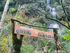 Air Terjun di Wonosobo yang Ajaib, Airnya Hangat dan Dingin Air Terjun di Wonosobo yang Ajaib, Airnya Hangat dan Dingin