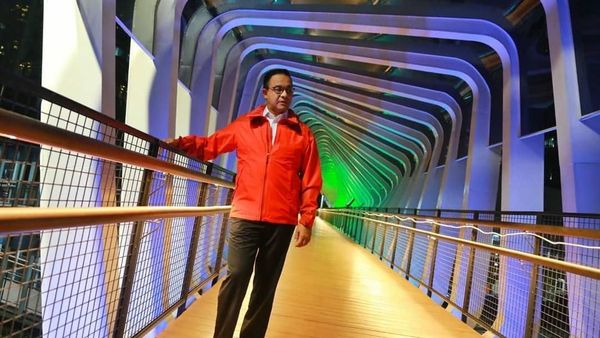 Potret Indahnya JPO Baru GBK yang Diam-diam Disidak Anies