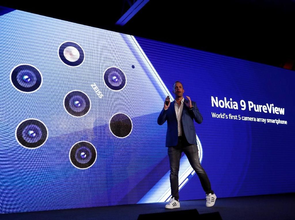 Nokia 9 Pureview, Ponsel 5 Kamera Belakang Seharga Rp 9,8 Juta Nokia 9 Pureview, Ponsel 5 Kamera Belakang Seharga Rp 9,8 Juta
