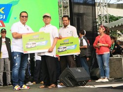 Dua Yayasan di Sukabumi dapat Bantuan Ambulans