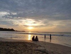 PHRI Minta Pariwisata Anyer Dibenahi daripada Hotel Mesti Bahasa Indonesia