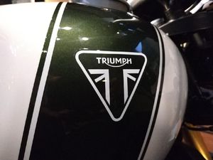 Triumph Pede Jual Motor Ratusan Juta Rupiah di Indonesia Triumph Pede Jual Motor Ratusan Juta Rupiah di Indonesia