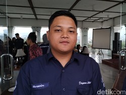 Ketika Herwin yang Tuli Terpilih Jadi Ajudan Ridwan Kamil
