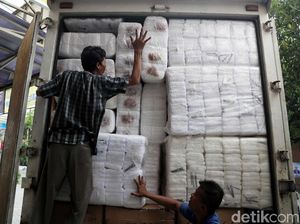 Logistik Pemilu 2019 di Kawasan Jakut Siap Didistribusikan Logistik Pemilu 2019 di Kawasan Jakut Siap Didistribusikan