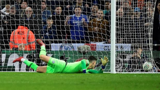 Kepa Arrizabalaga gagal membawa Chelsea meraih trofi Piala Liga.