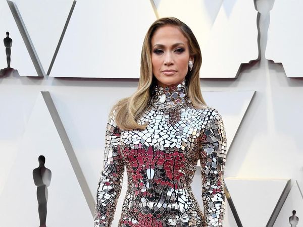 Kilauan Jennifer Lopez di Oscar 2019
