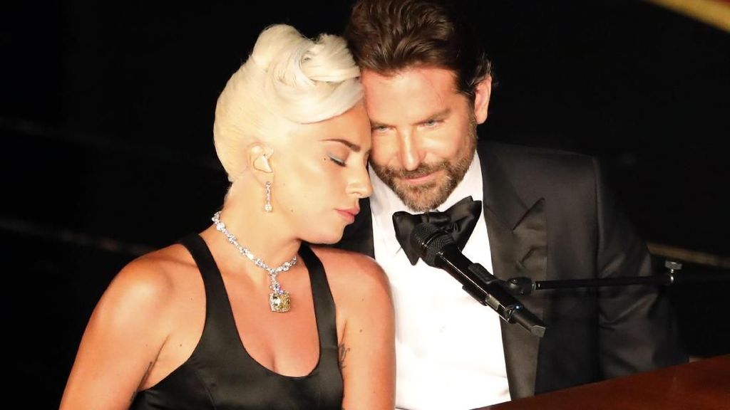 Mesra Abis! Duet Lady Gaga dan Bradley Cooper di Panggung Oscar