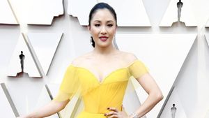 Foto: Adu Gaya Bintang Crazy Rich Asians di Oscars 2019