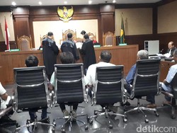 Debat Alot Pengacara Irwandi Yusuf dengan Jaksa KPK Soal Saksi