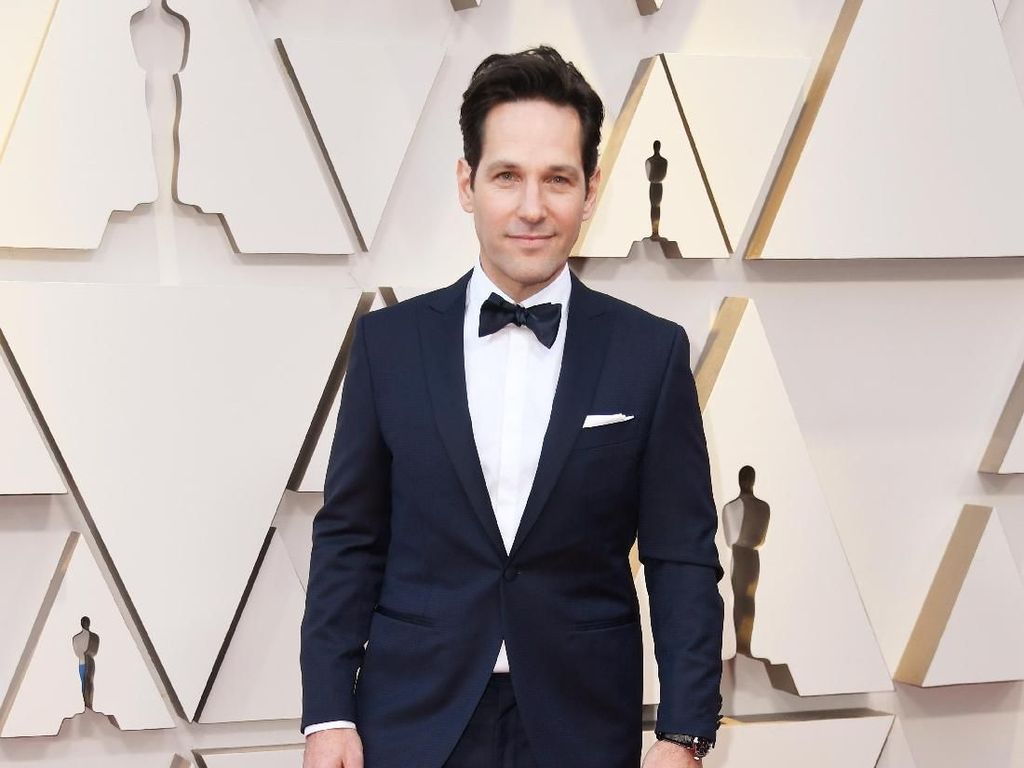 Paul Rudd Ant-Man Jatuh Pingsan di Pesawat Karena Alergi MSG Paul Rudd Ant-Man Jatuh Pingsan di Pesawat Karena Alergi MSG