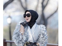 Syahrini Minta Ade Govinda Buatkan Lagu Bertema Bahagia