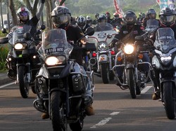 Ketemu Konvoi Moge di Jalan, Apa yang Harus Dilakukan?