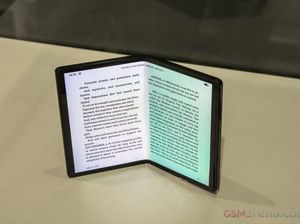 Titik Terang Nasib Ponsel Layar Lipat TCL