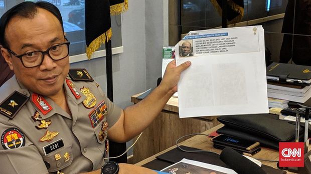Hidayat merupakan tersangka ke-16 dalam kasus dugaan pengaturan skor.