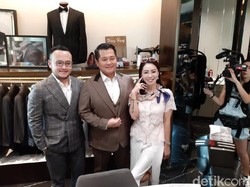 2 Jas Pernikahan Suami Femmy Permatasari Seharga Puluhan Juta