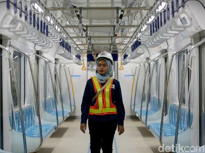 Asyik! 12 Maret Masyarakat Sudah Bisa Jajal Naik MRT