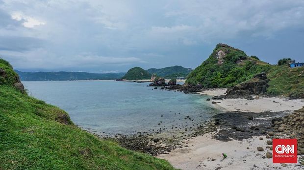 Menyusuri Pantai-pantai 'Kosong' nan Indah di Lombok